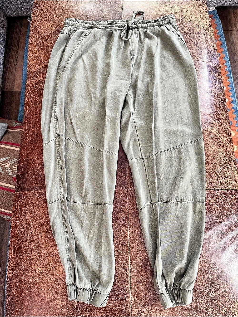 Cotton On Jogger Pants in Olive Green